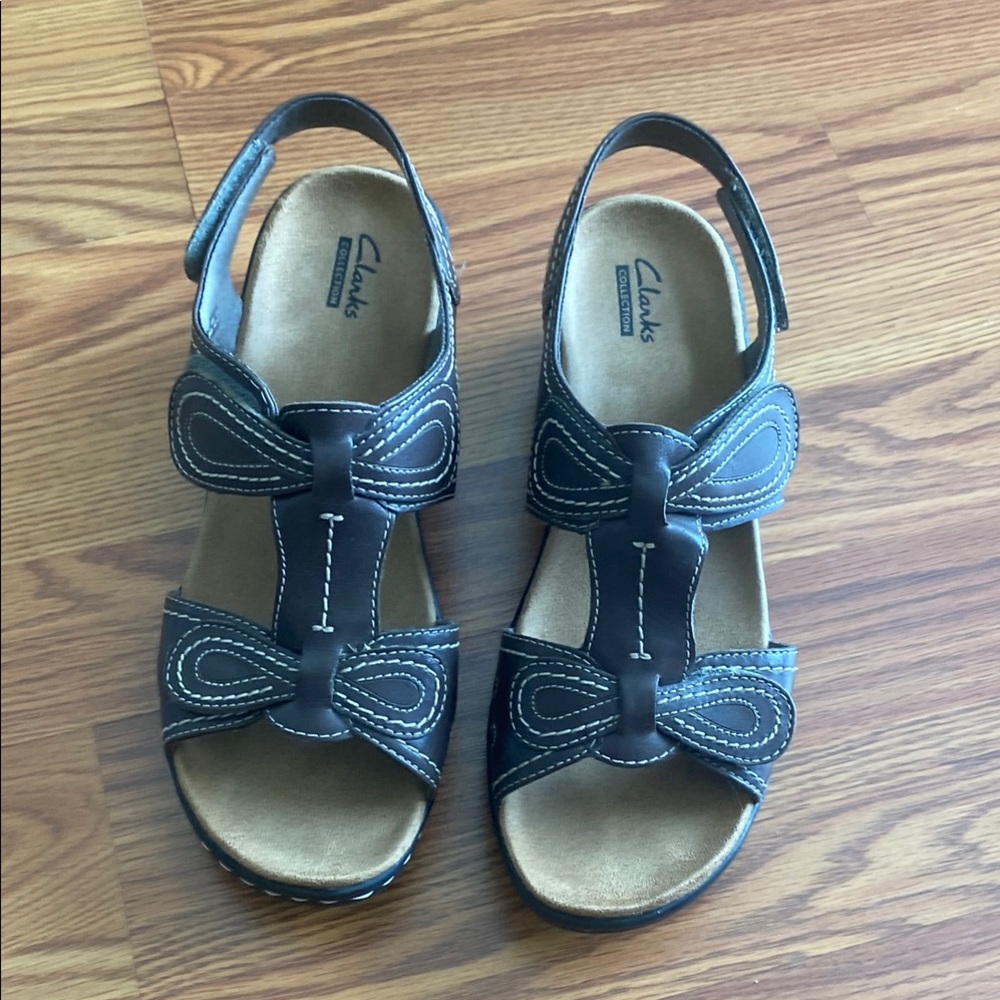 Clarks Brown Sandals with Bow Detail